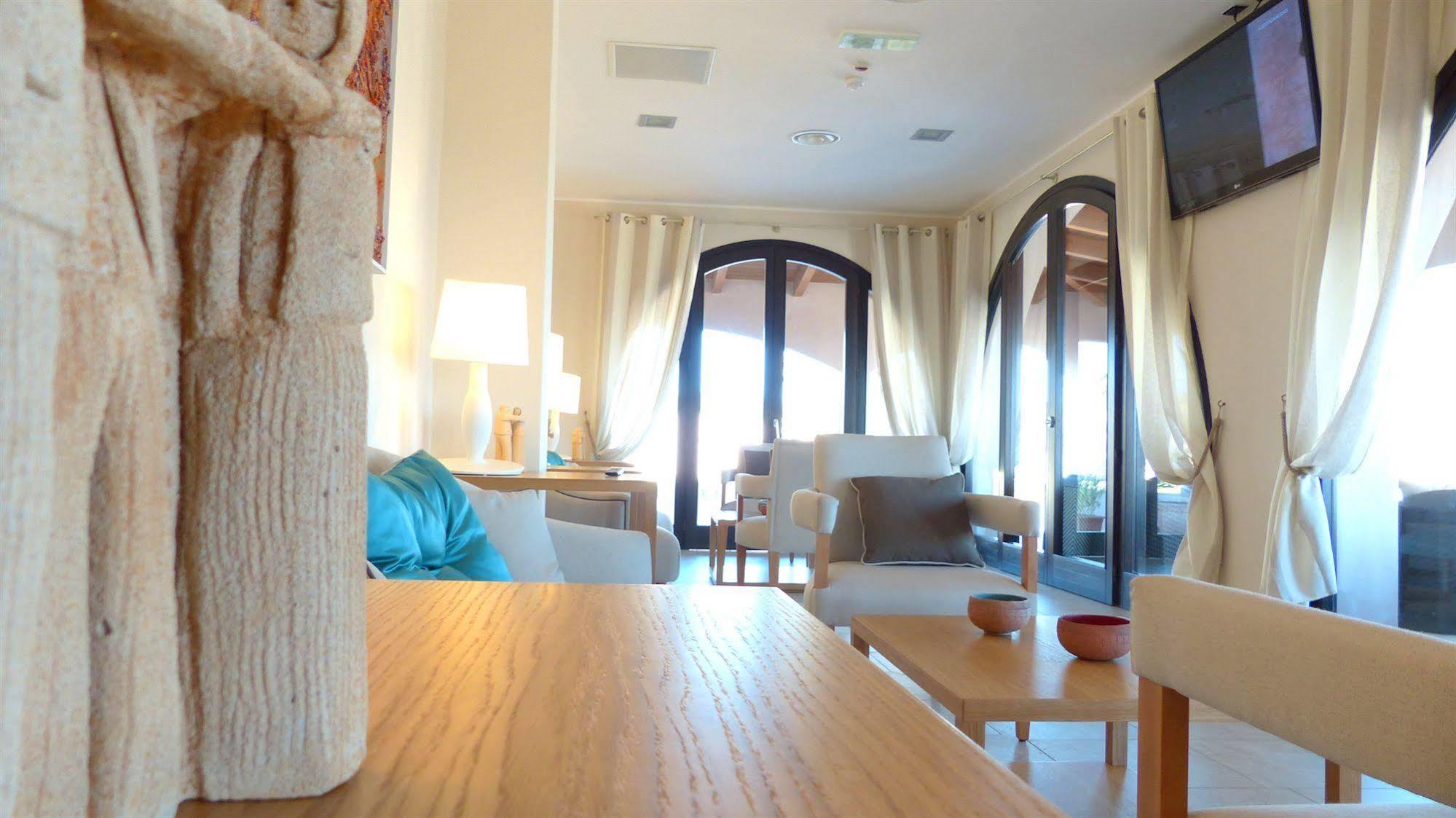 Mercury Boutique Hotel SantʼAntìoco Extérieur photo